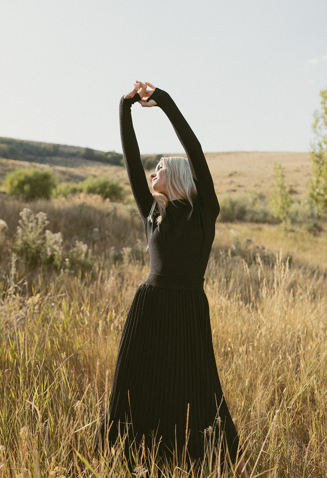 ELEMENTS Black Metallic Knit Turtleneck