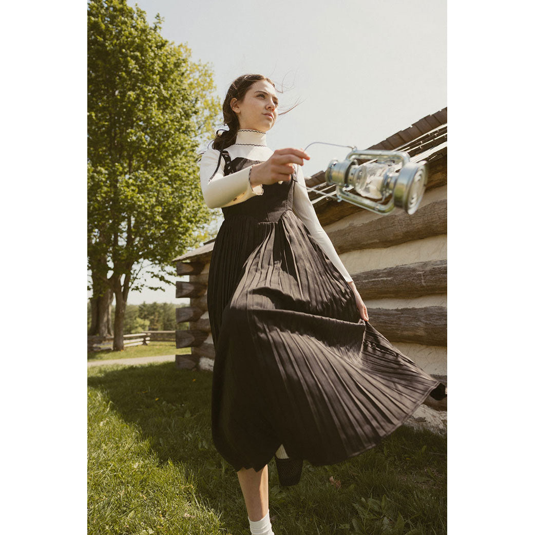 A4 Black Pleated Buckle Jumper