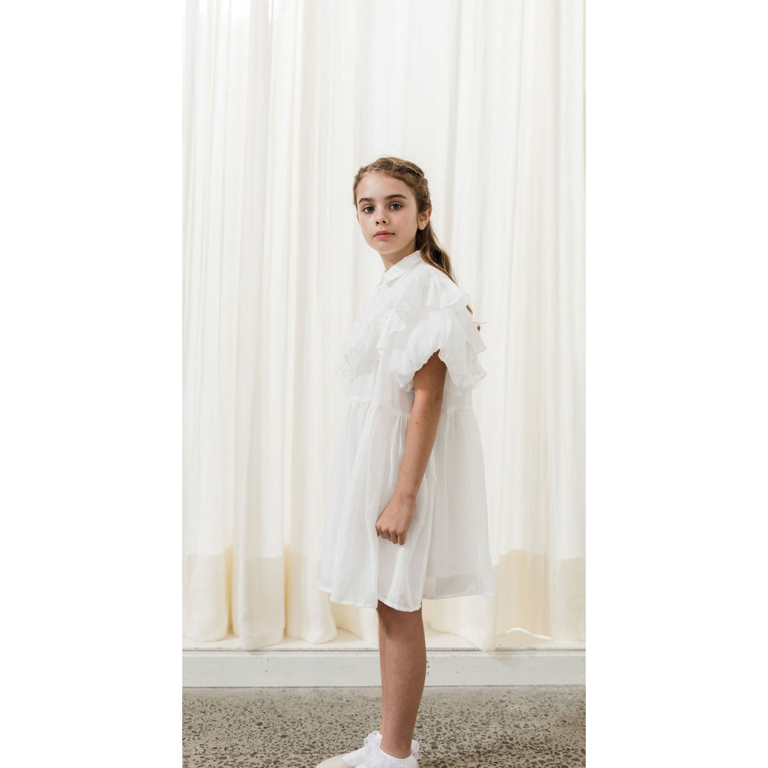 Petite Amalie  Off White Linen Shawl Collar Dress