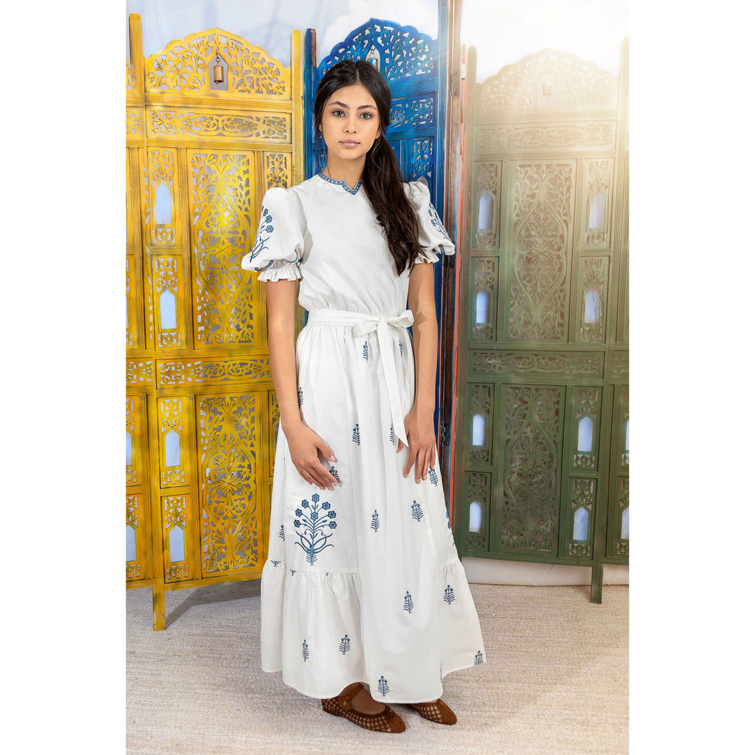 HEV White Embroidered Flower Dress Ladida