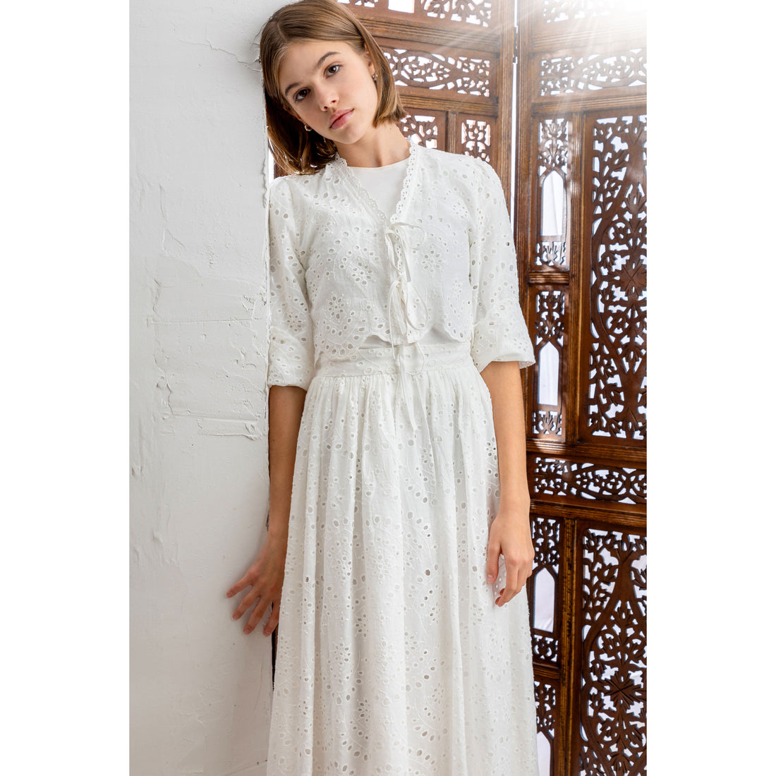 HEV White Eyelet Bolero