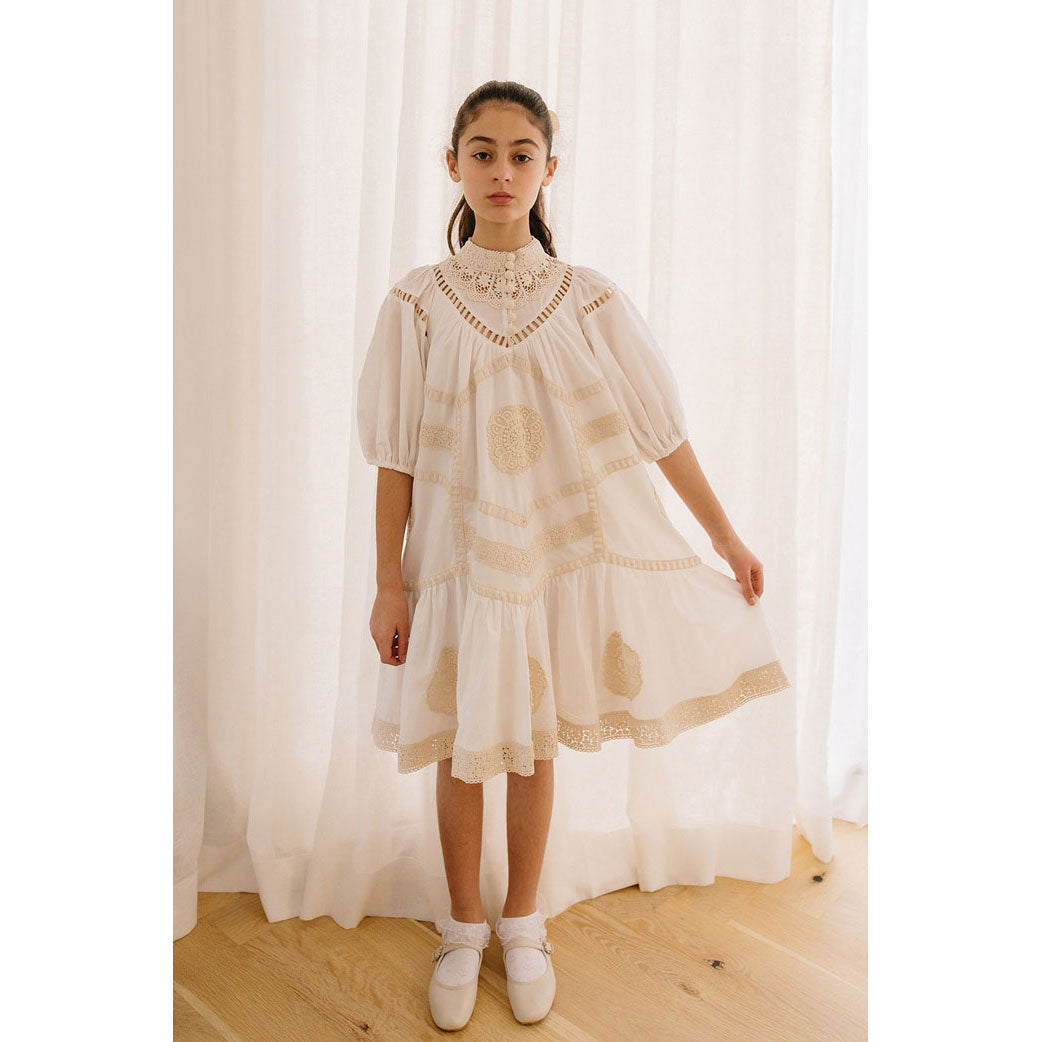 Petite Amalie  White/Natural Doily Smock Dress
