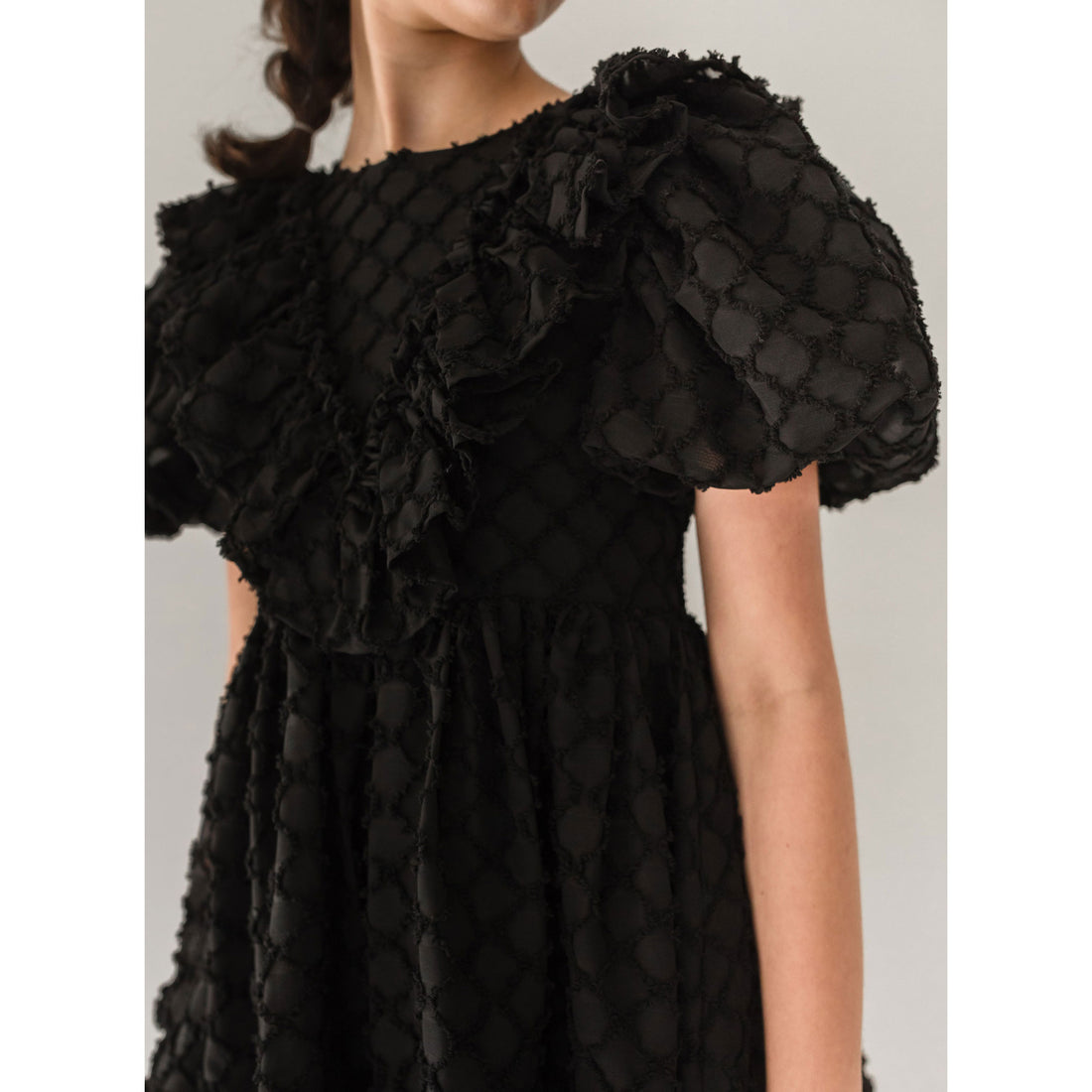 Petite Amalie Black Vine Burnout Puff  Sleeve Dress
