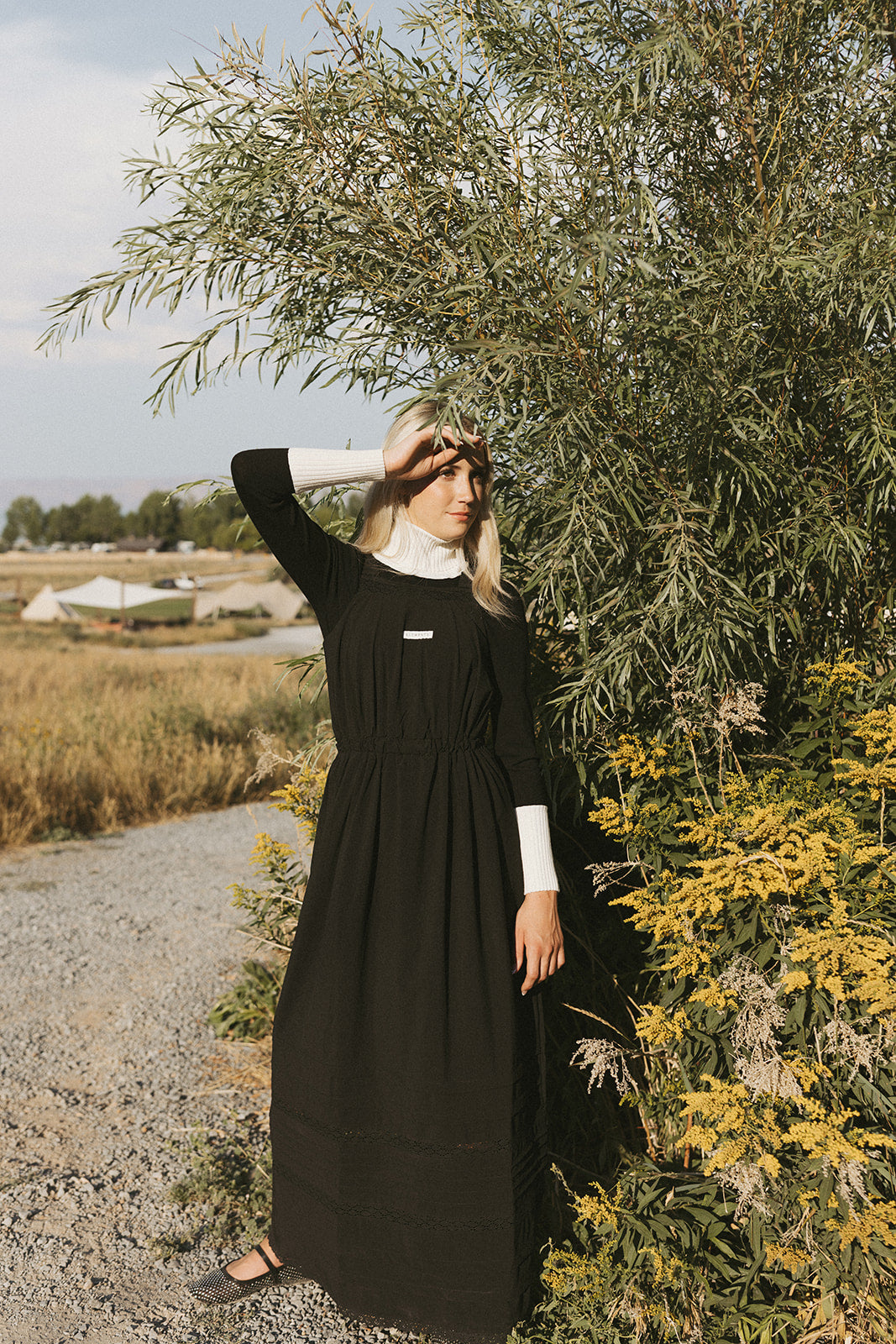 ELEMENTS Black/White Trim Knit Turtleneck