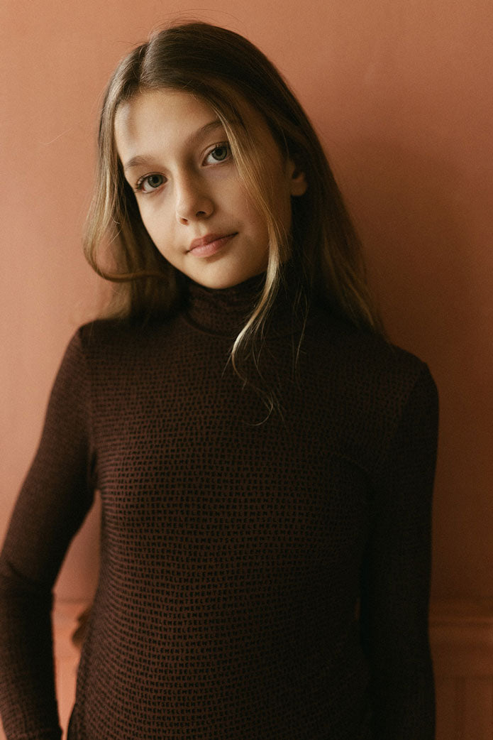 ELEMENTS Umber Velvet Logo Turtleneck