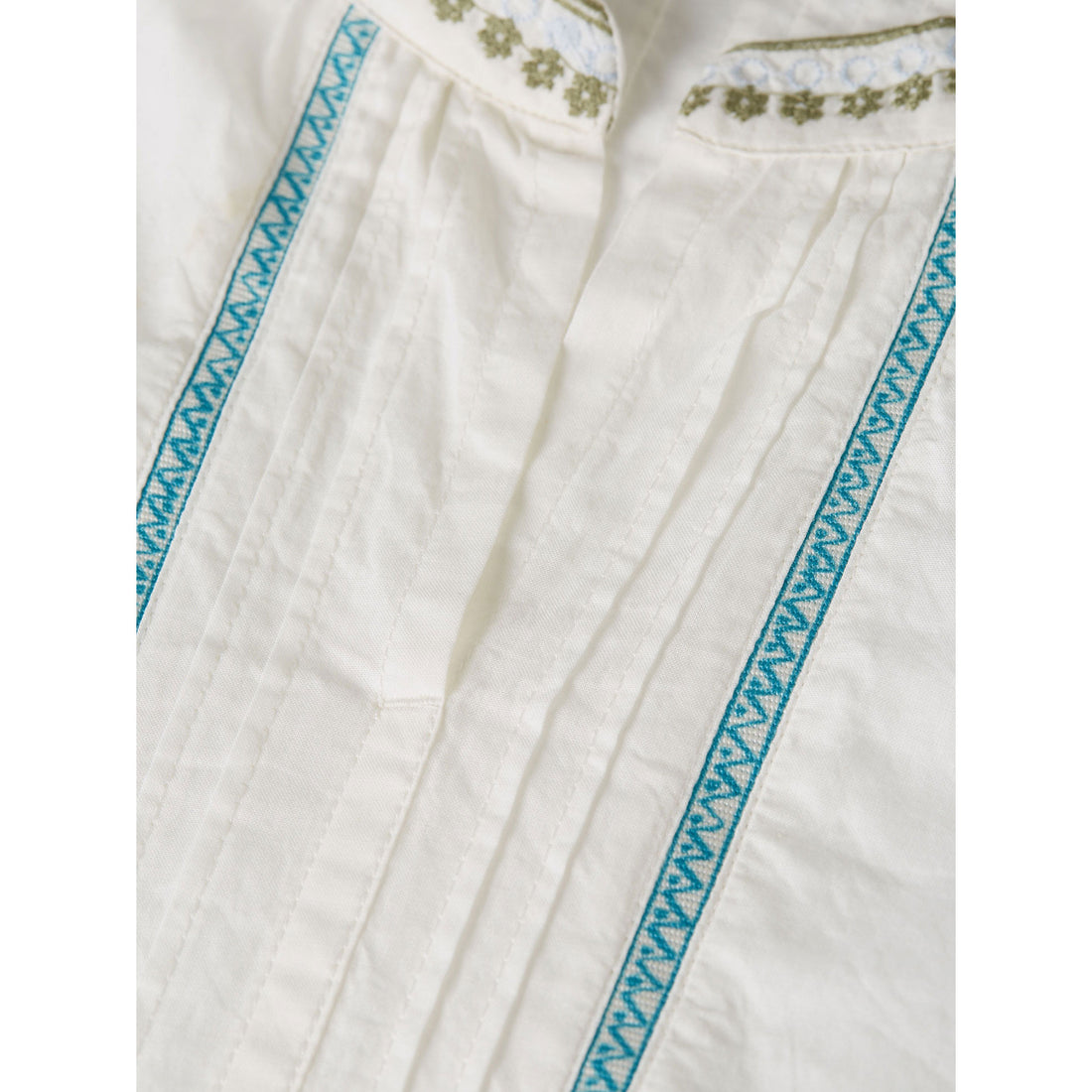 Scotch Shrunk Eggnog Embroidered Cuff Shirt