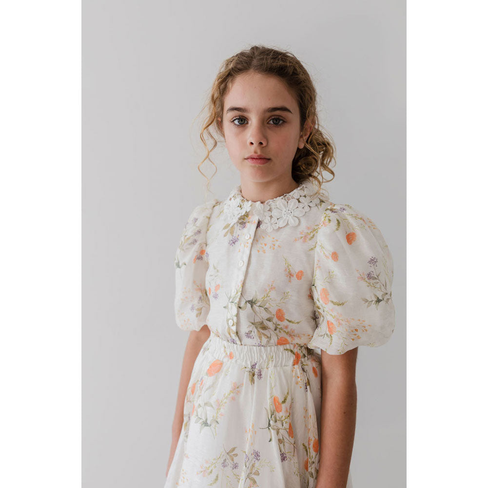 Petite Amalie White Summer Bouquet Linen Blouse