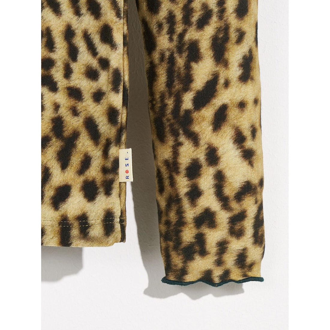 Bellerose Leopard Flowers Velfie Turtleneck