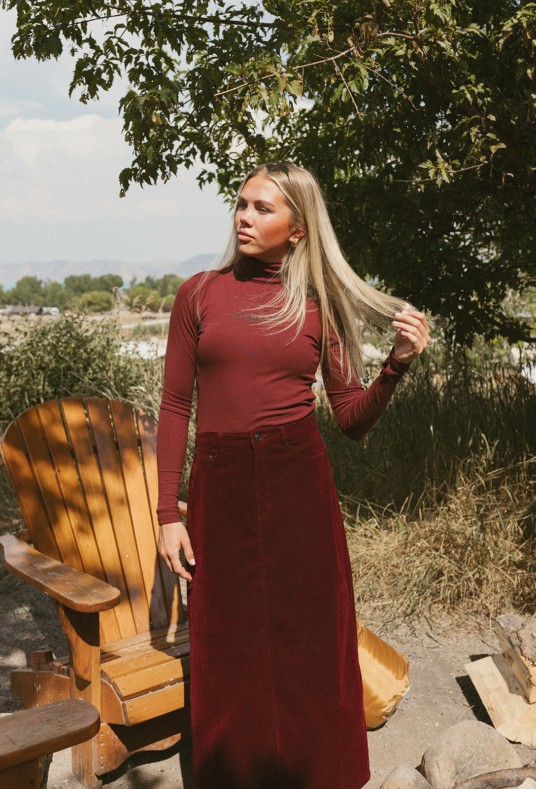 ELEMENTS Maroon Chest Logo Turtleneck