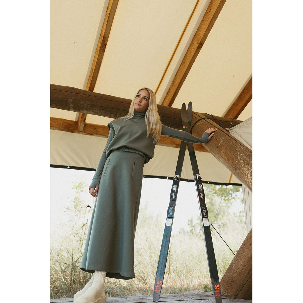 ELEMENTS Sage Scuba Buckle Skirt