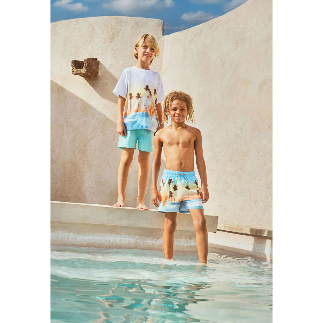 Molo Blue Light Niko Solid Boardies