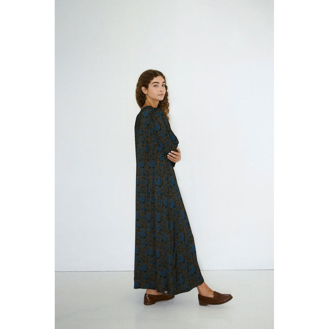 The Tiny Big Sister Dark Brown Roses Womens Midi Dress