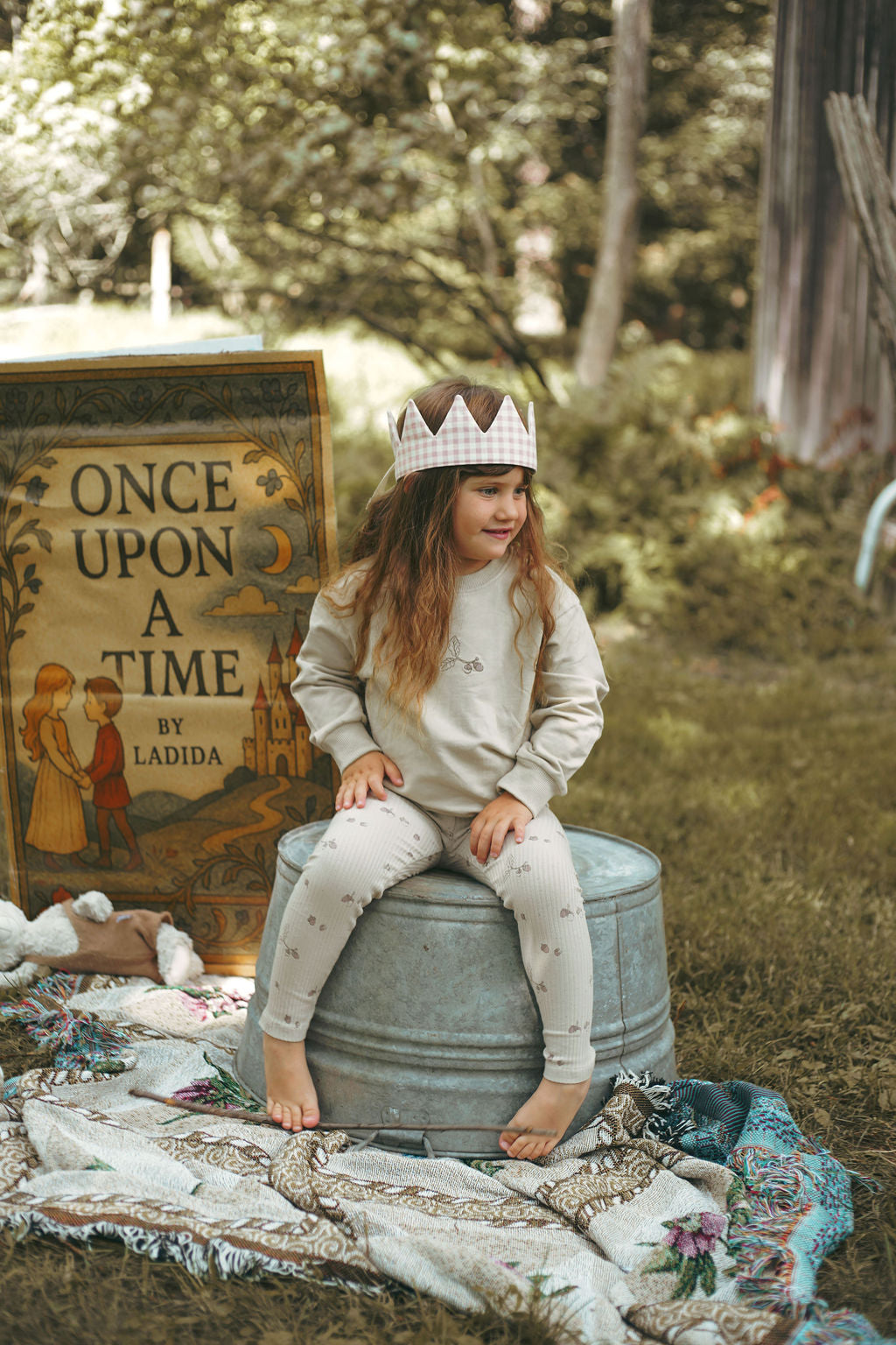 Ladida Layette Acorn Sweatshirt Set
