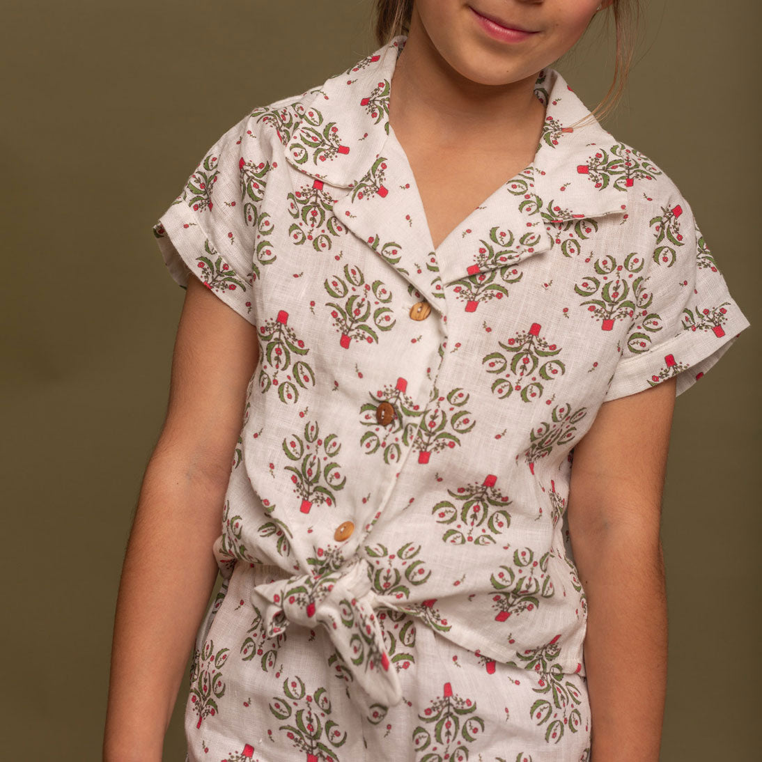 Birinit Lobatos Bow Shirt