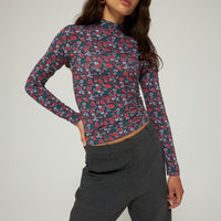 Les Coyotes De Paris Winter Flowerfield Mock Neck Tee