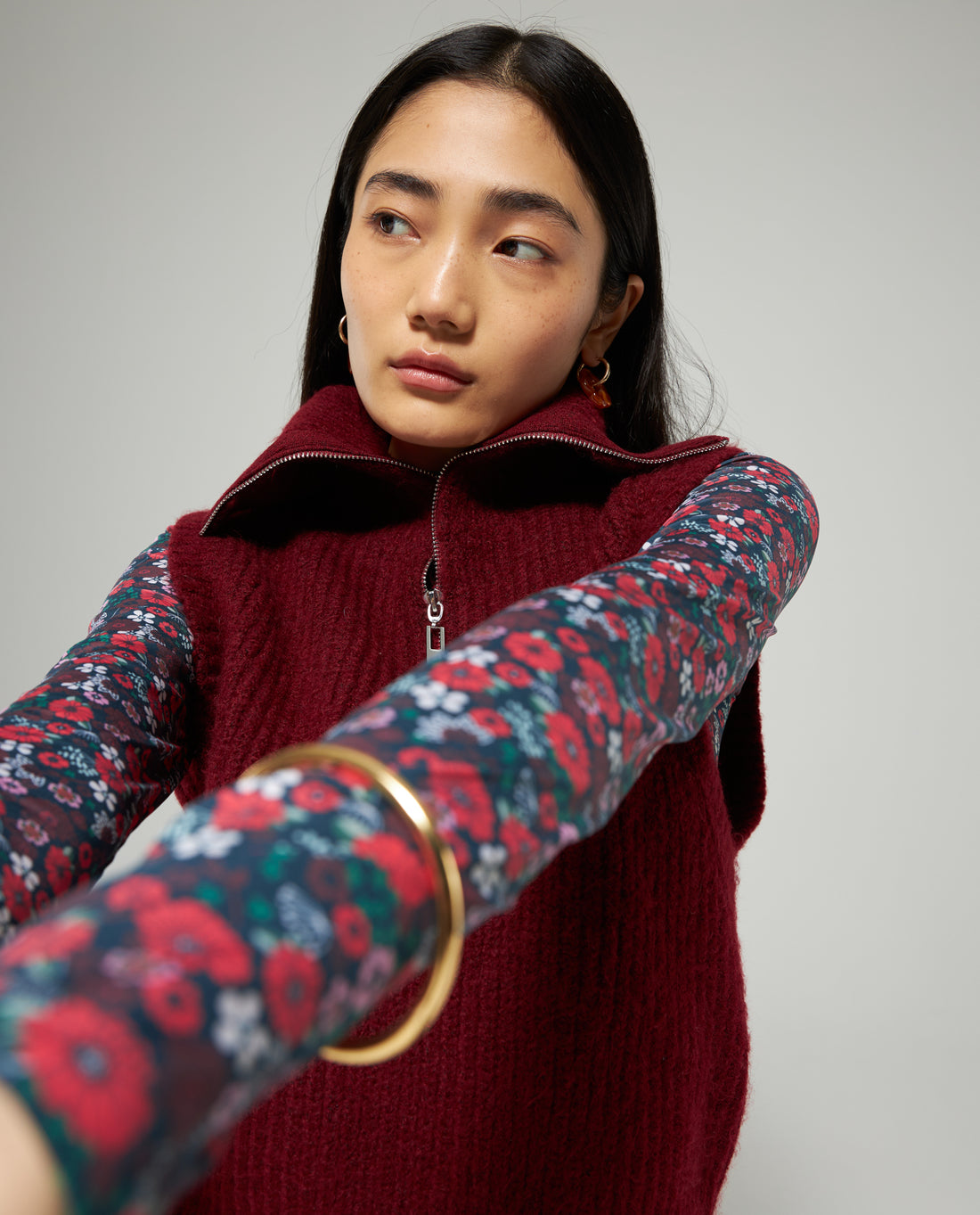Les Coyotes De Paris Winter Flowerfield Mock Neck Tee