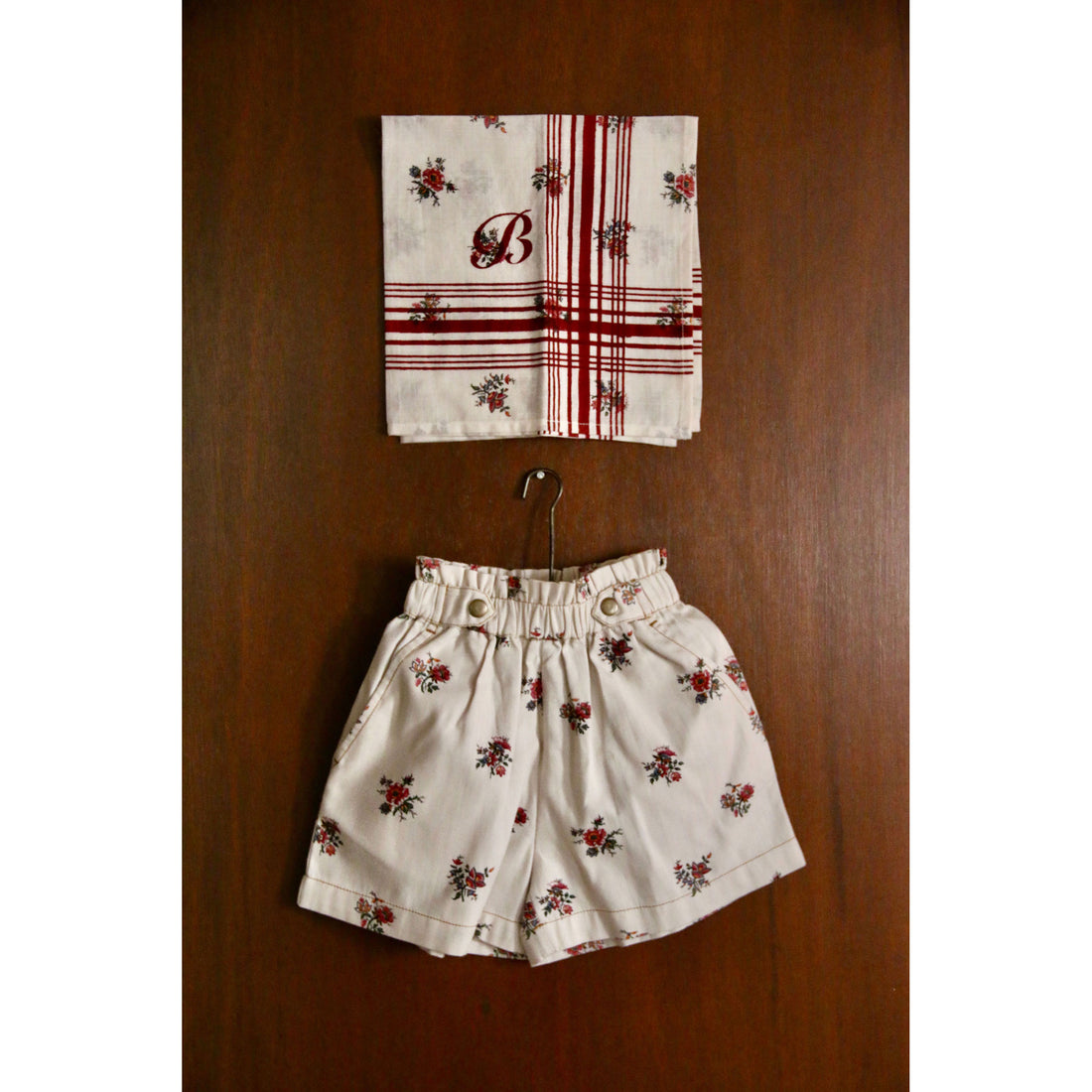 Bonjour Garden Flowers Print Shorts With Scarf
