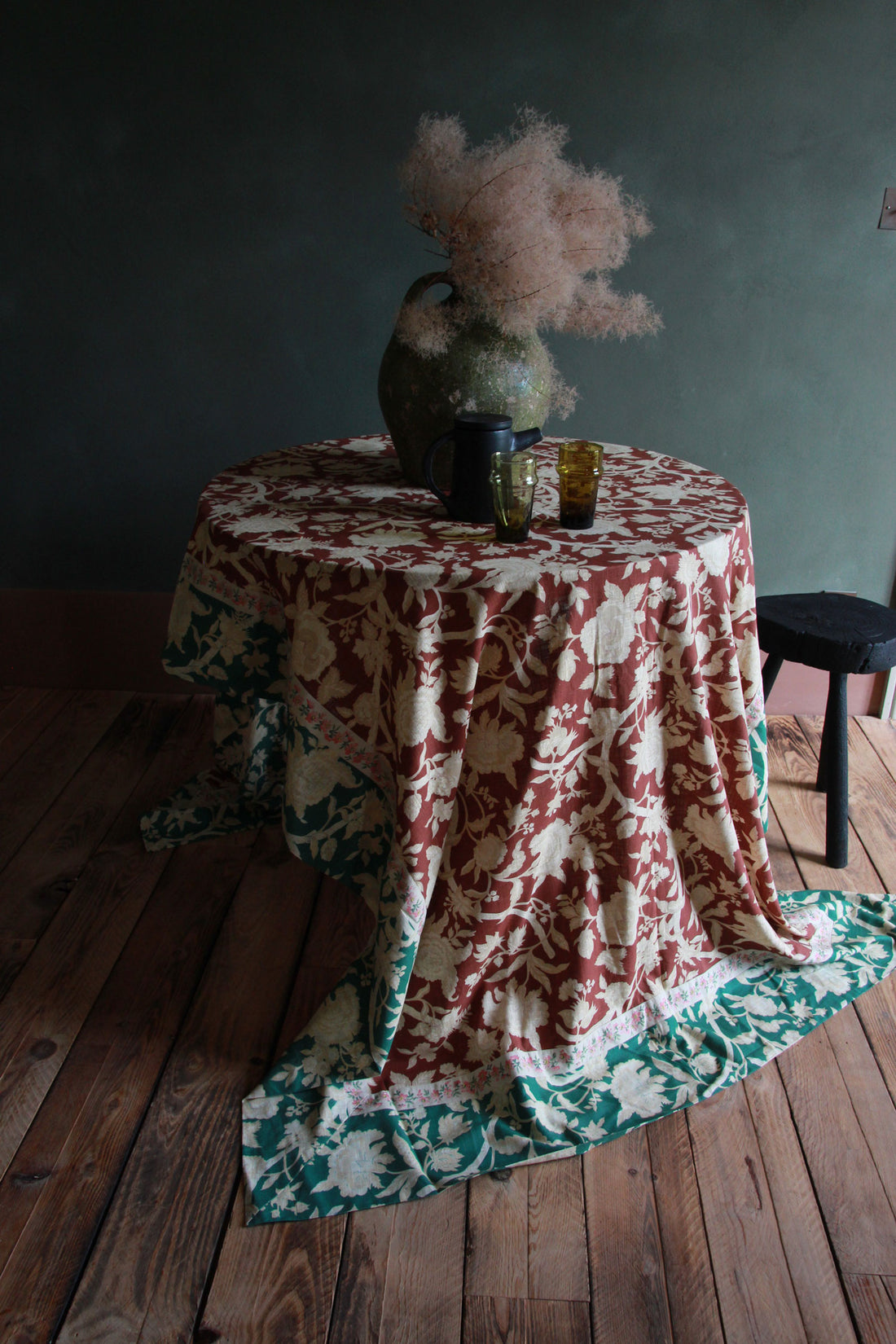 Bonjour Autumnal Red Flower Tablecloth