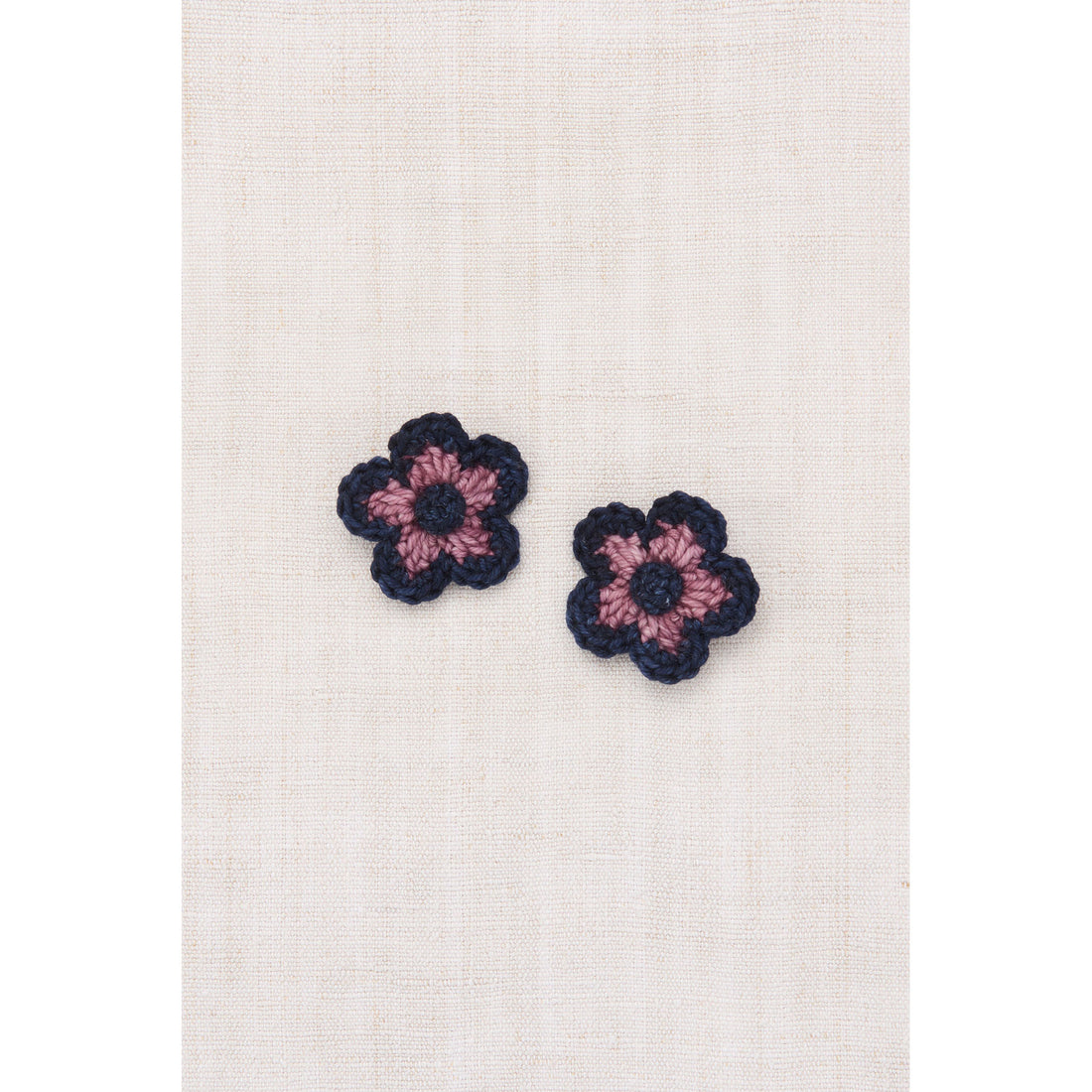 Misha and Puff Antique Rose Medium Flower Clip Set