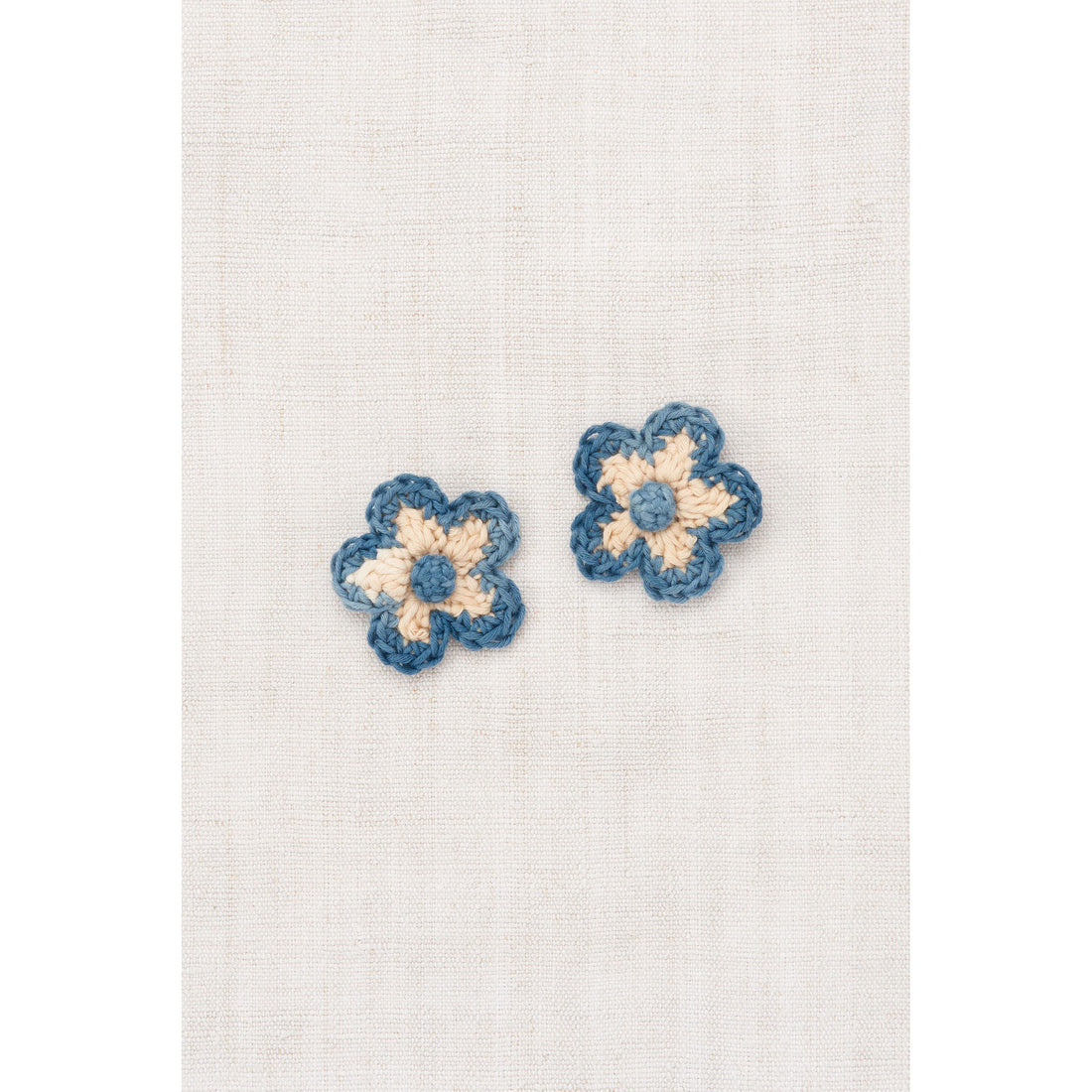 Misha and Puff Bisque Medium Flower Clip Set