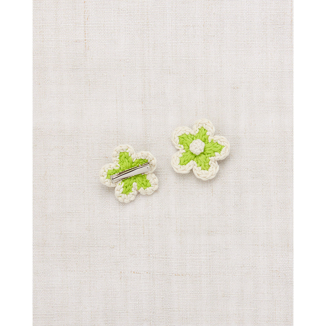 Misha and Puff Peridot Medium Flower Clip Set