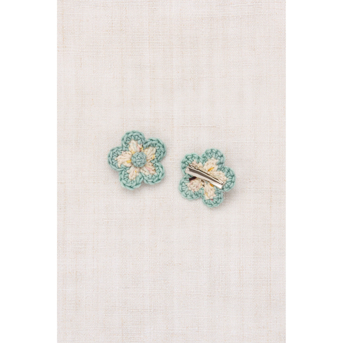 Misha and Puff Snowglobe Confetti Medium Flower Clip Set