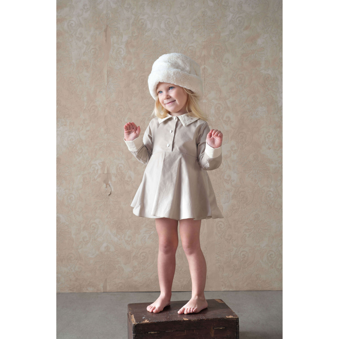 Popelin Beige Velvet Embroidered Collar Romper