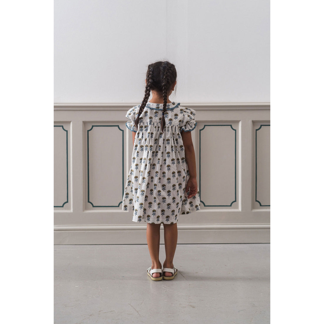 LITTLE COTTON CLOTHES NESSA DRESS / HOLLYHOCK FLORAL - Milk