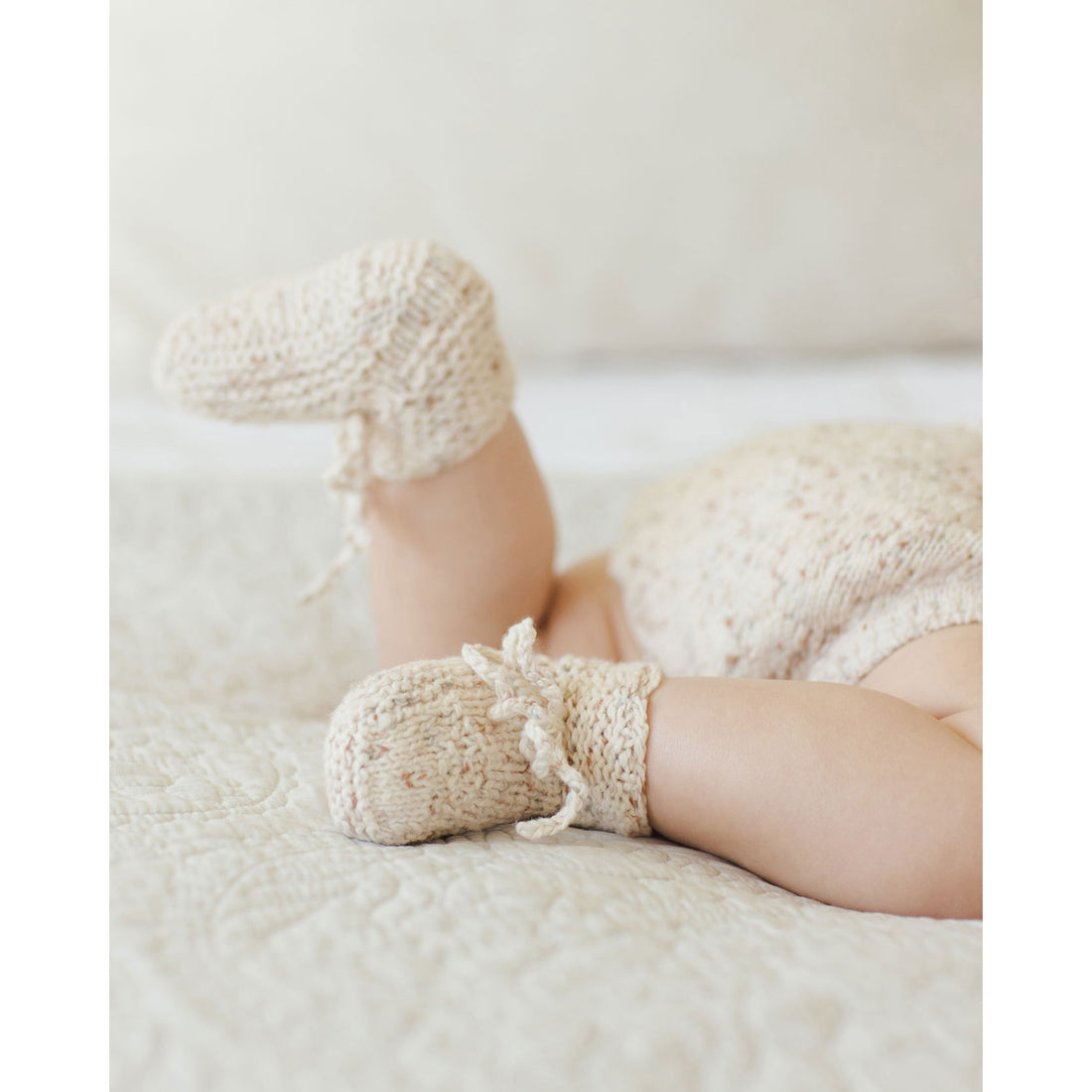 Quincy Mae Natural Speckle Bubble Knit Bloomer