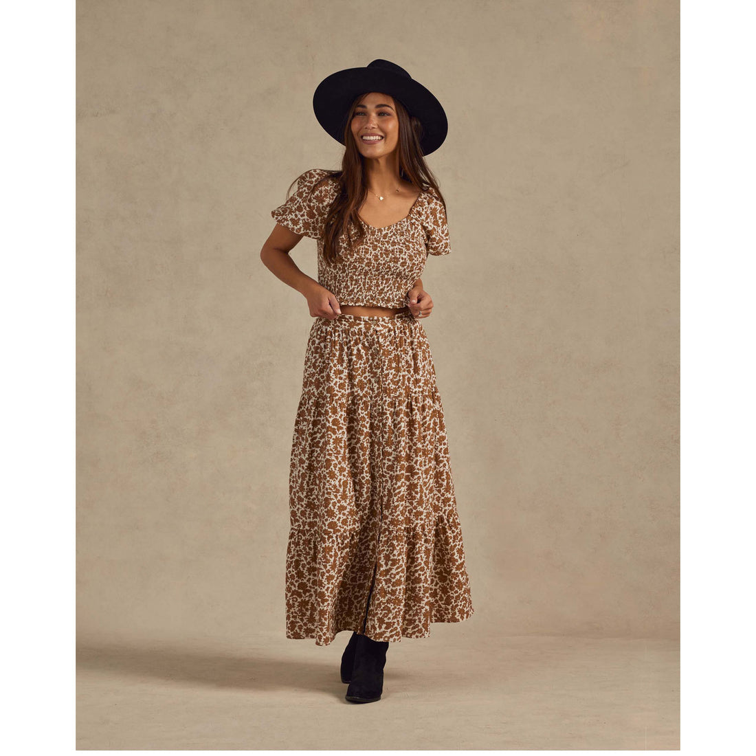 Rylee and Cru Gold Gardens Joelle Womens Skirt