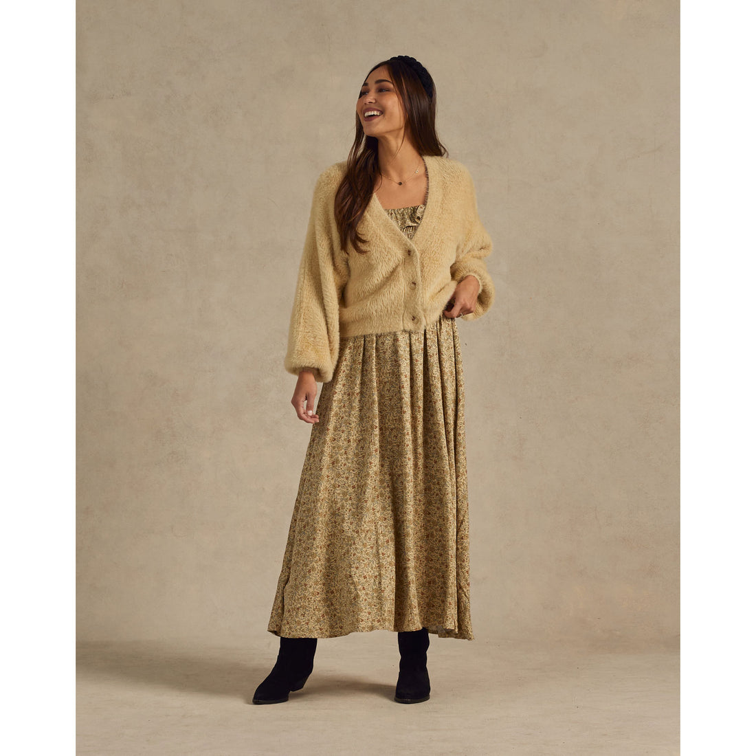 Rylee and Cru Champagne Boxy Crop Womens Cardigan