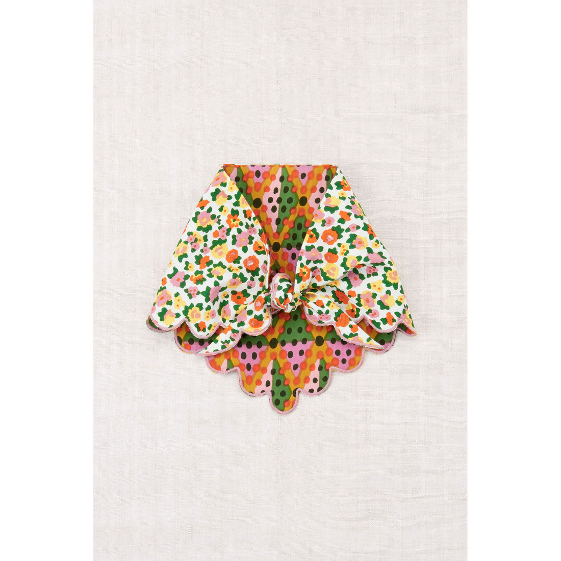 Misha and Puff String/Hazy Lilac Brimfield Scallop Scarf