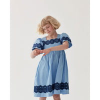 The Middle Daughter  Sky Think The World Of Dress