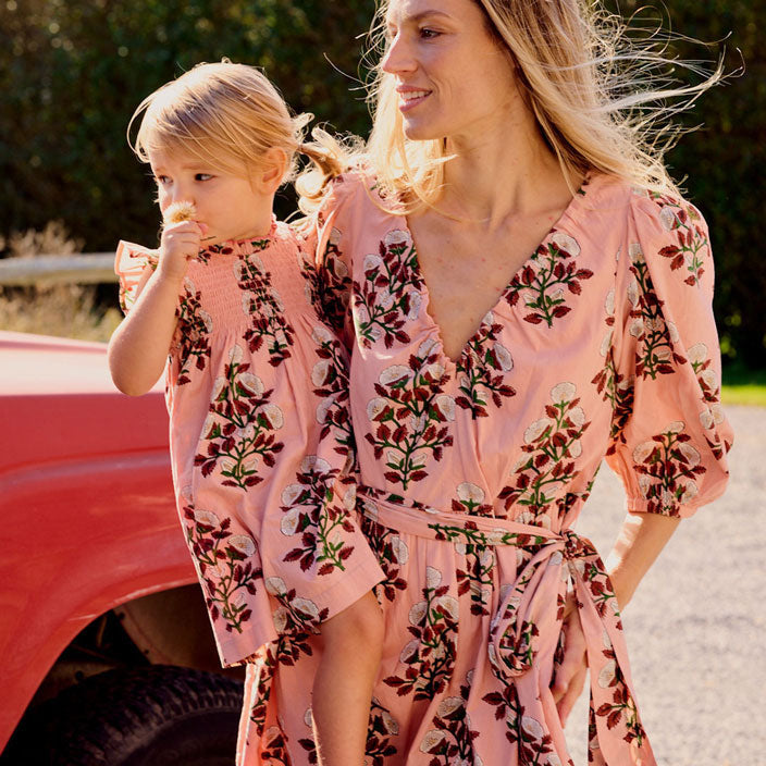 Pink Chicken Pink Bouquet Floral Stevie Dress – Ladida