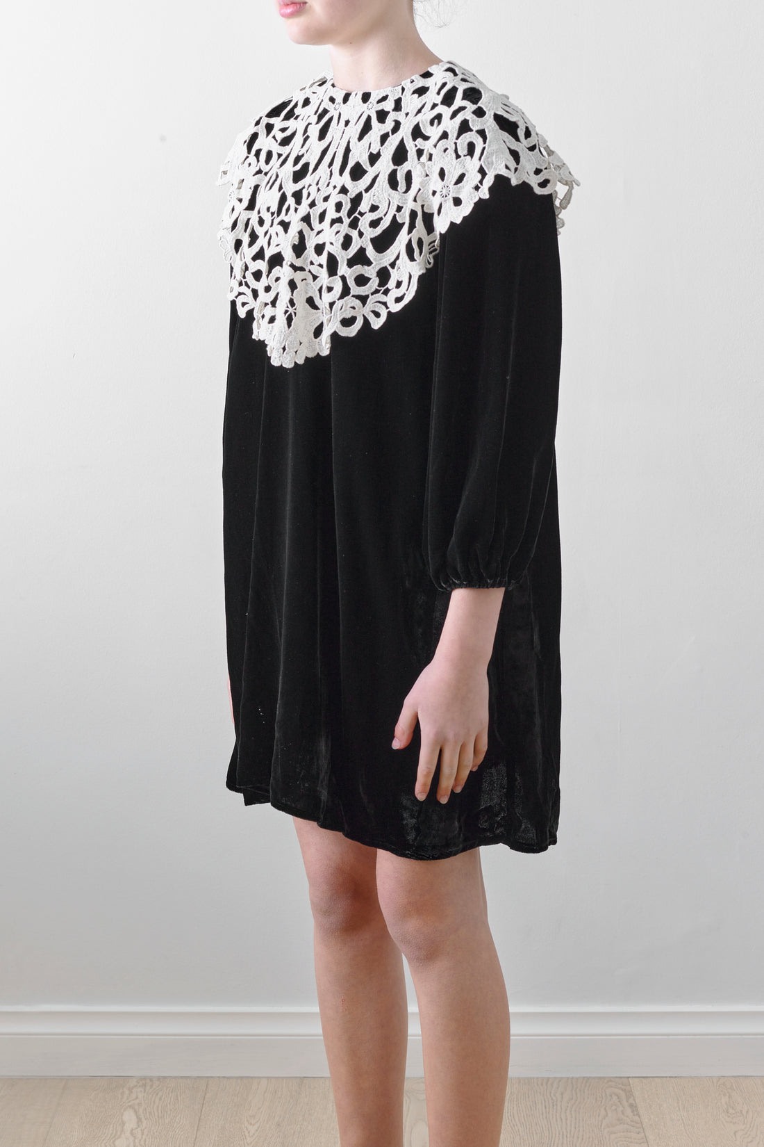 Petite Amalie Black Cut Out Collar Peta Velvet Dress