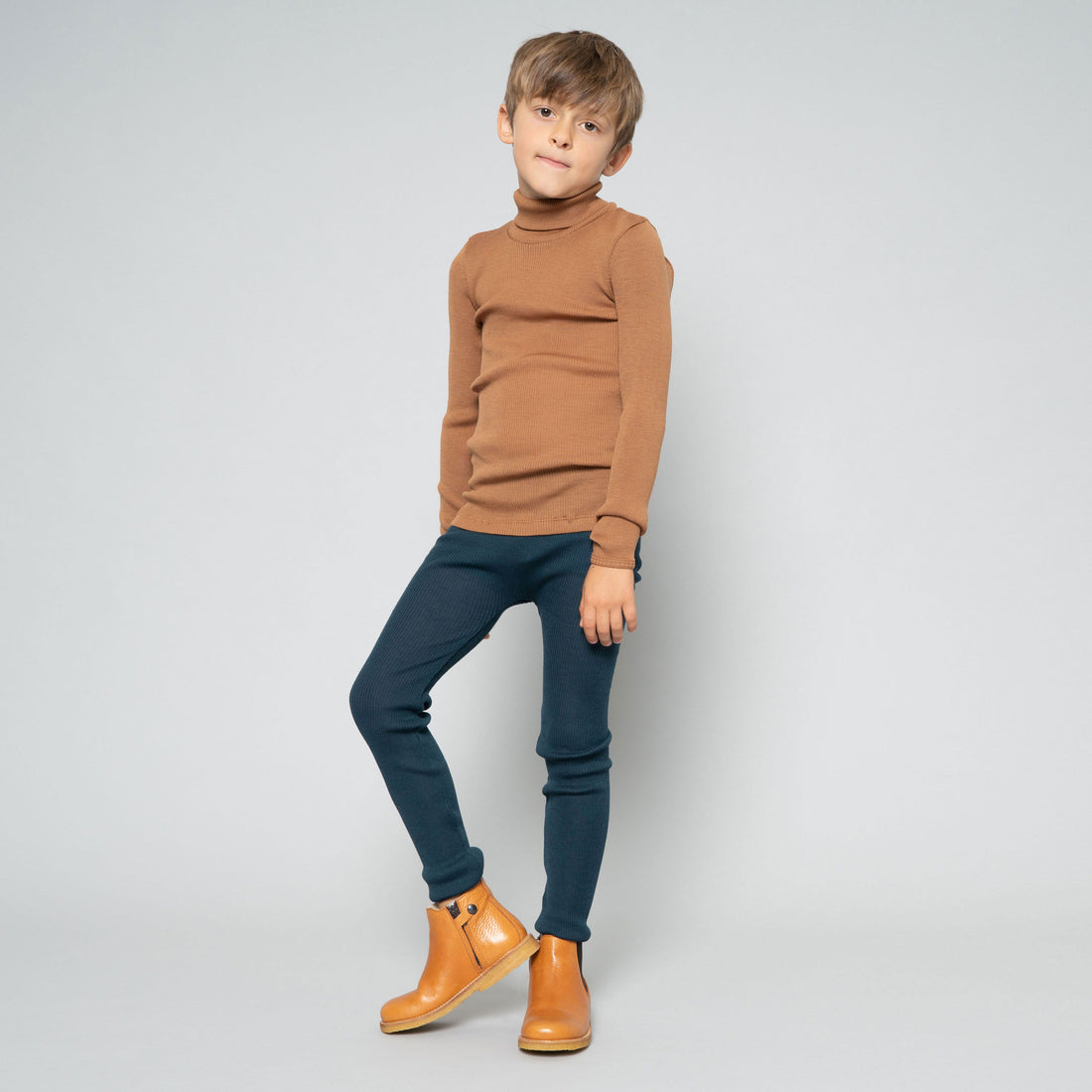 Minimalisma Caramel Alf Turtleneck