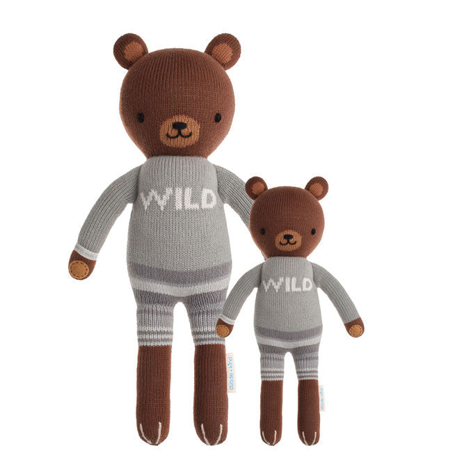 cuddle + kind Little Oliver The Bear
