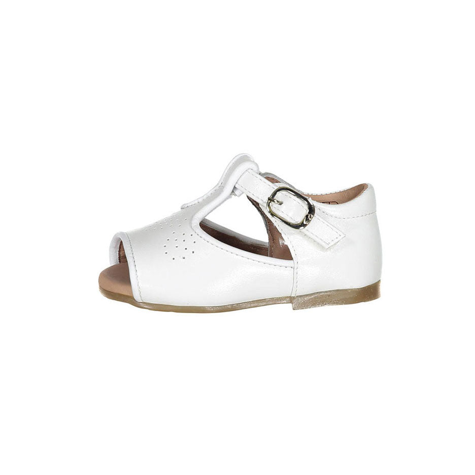 Papanatas White Leather Designed Open Toe Shoes