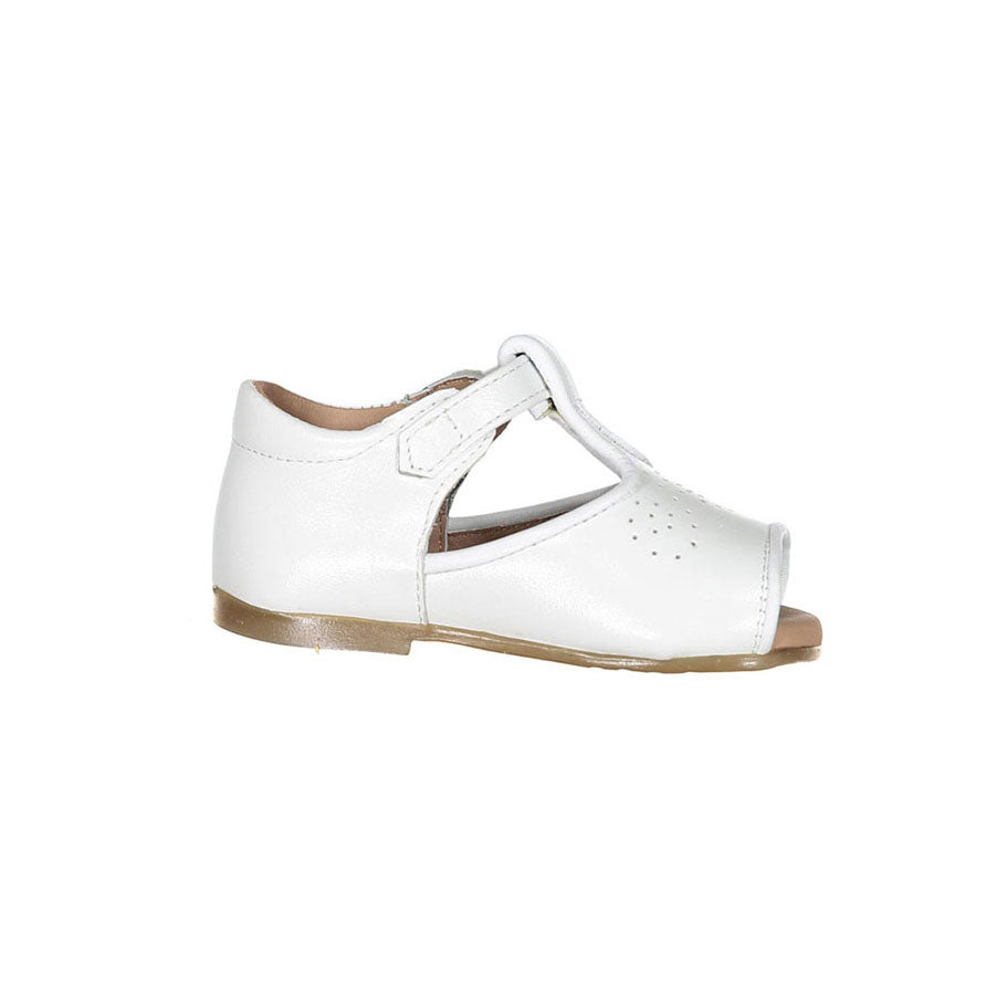 Papanatas White Leather Designed Open Toe Shoes