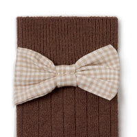 Collegien Jeanne Ribbed Socks with Gingham bow - Milk Chocolate