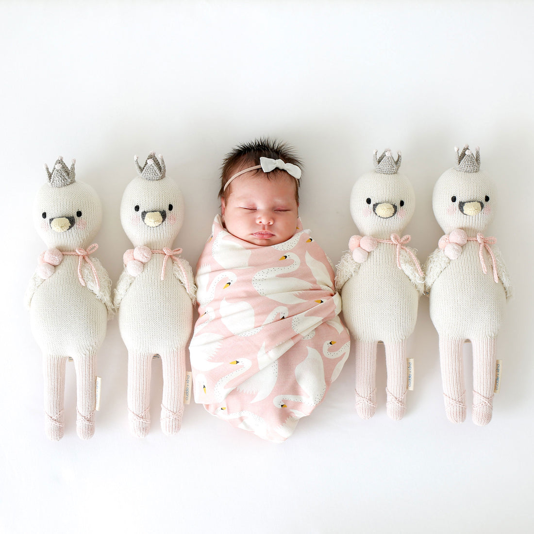 cuddle + kind Little Harlow The Swan