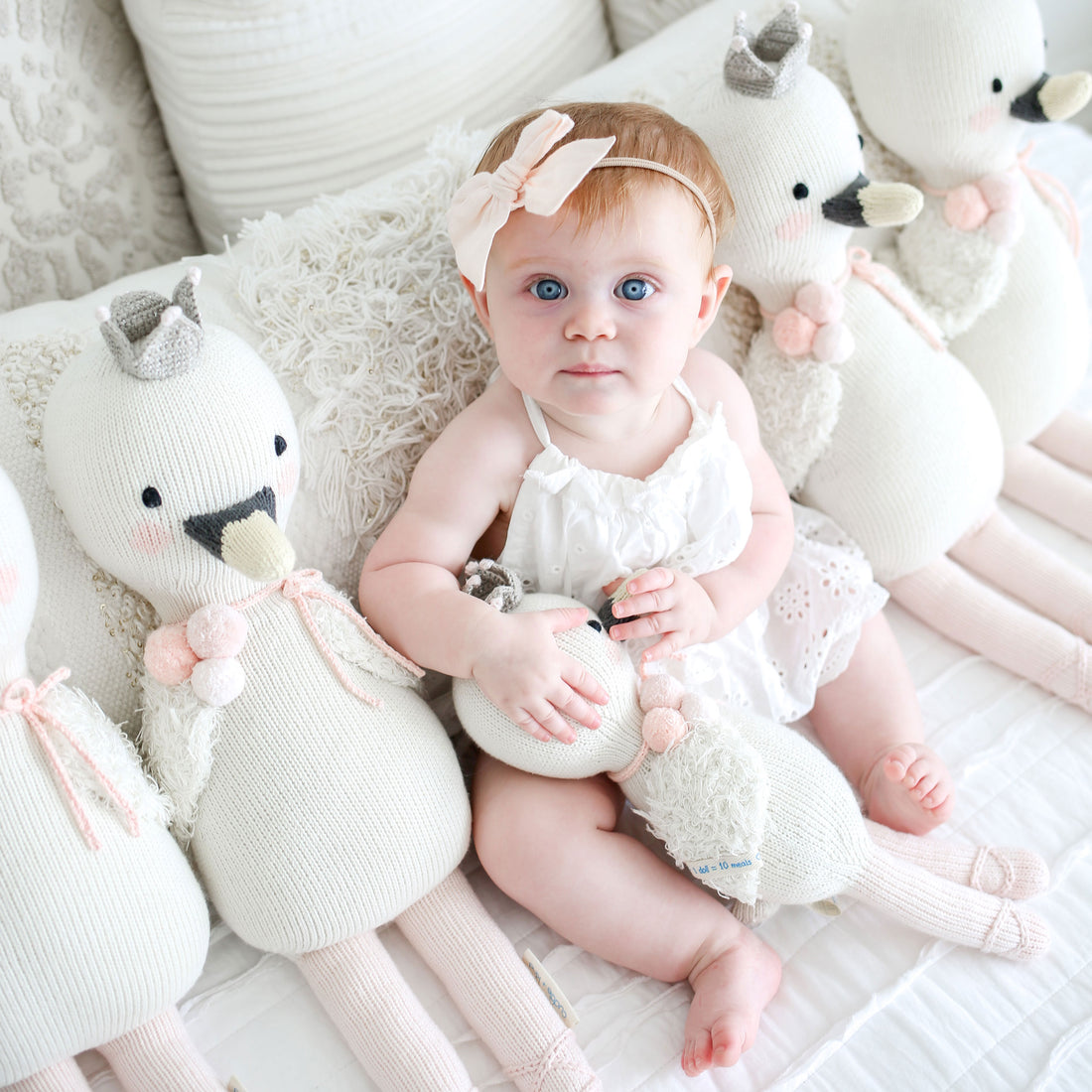 cuddle + kind Little Harlow The Swan