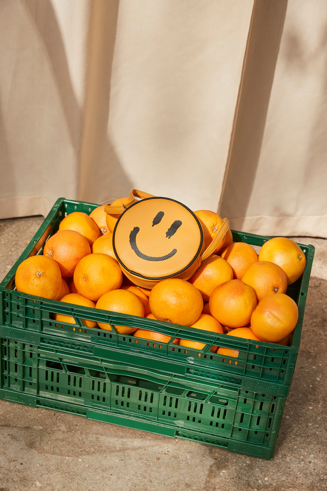 Molo Warm Sun Smiling Bag Handbag