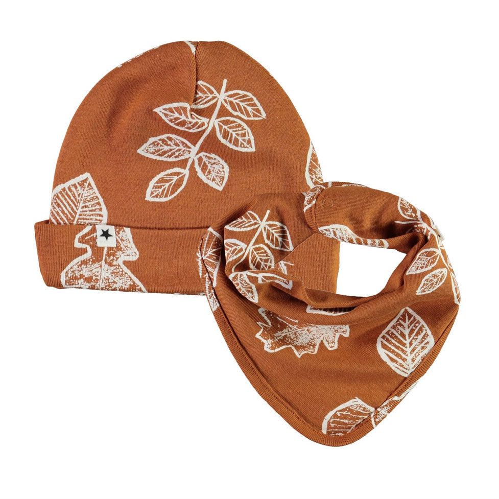 Molo Leaves Noe Hat And Bib Baby Set
