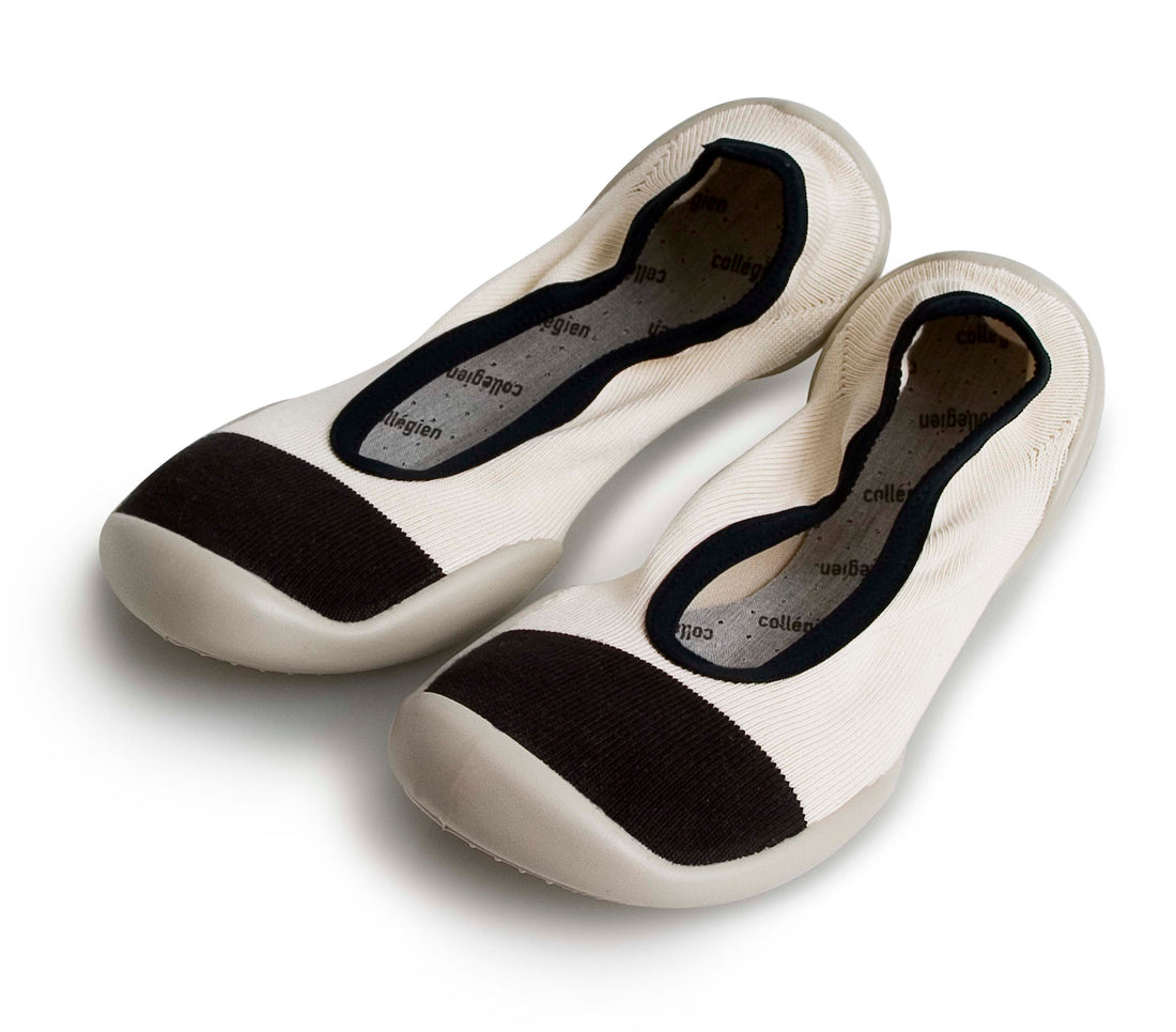 Collegien White/Black Chic Ballerina Flats