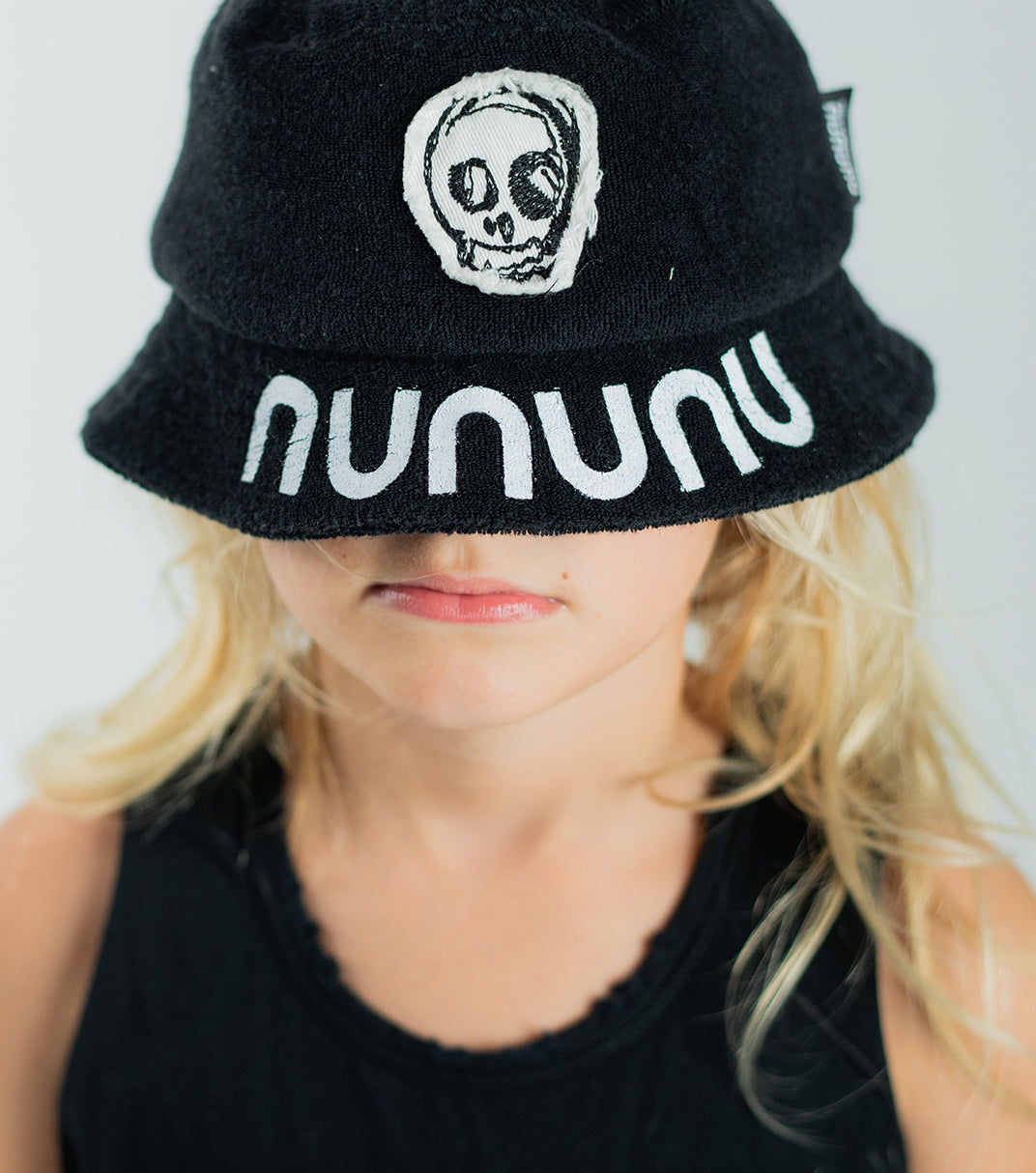 NUNUNU Black Terry Cloth Beach Hat