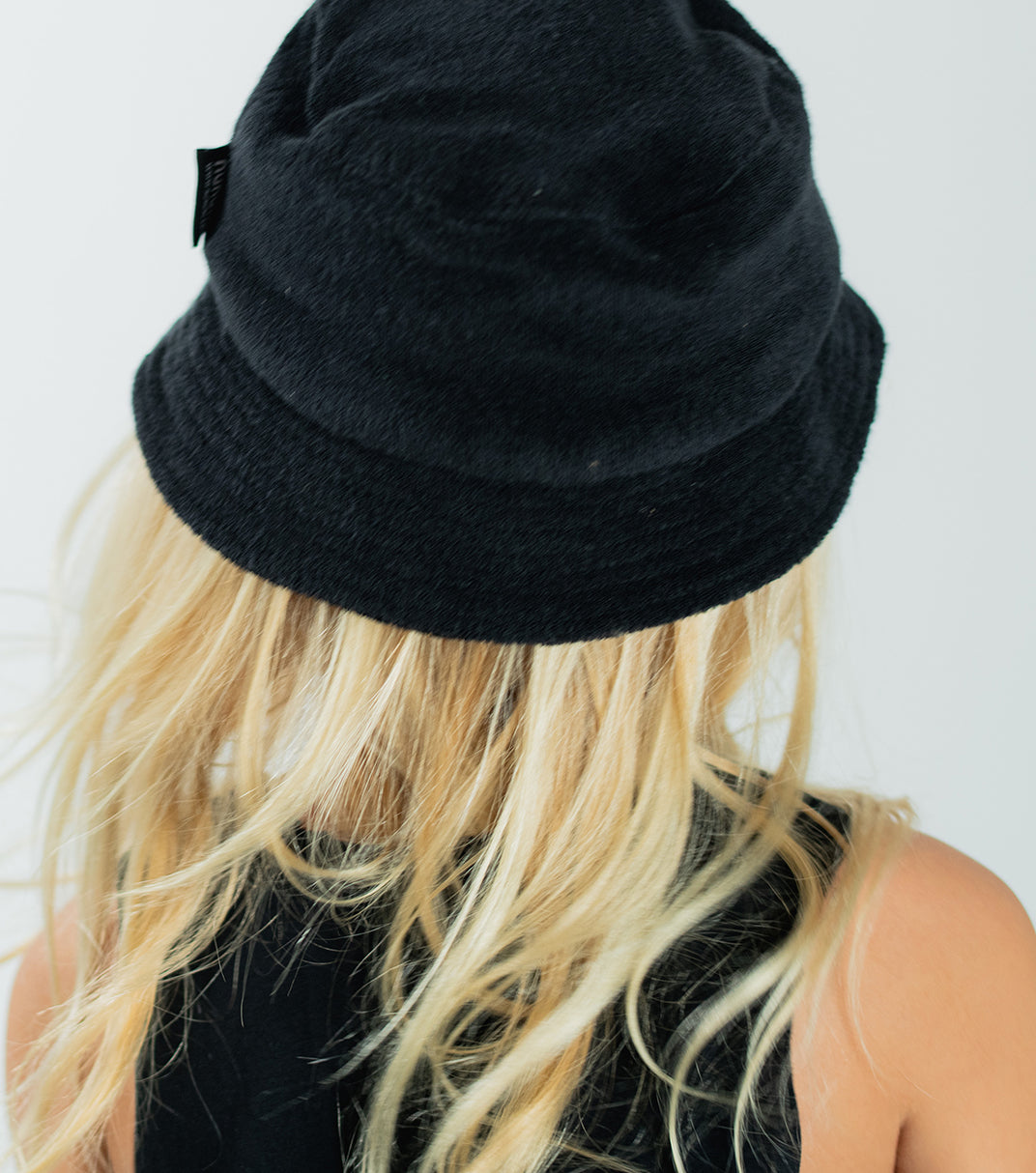 NUNUNU Black Terry Cloth Beach Hat