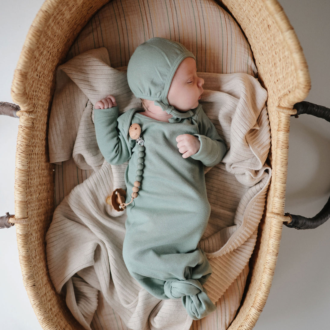 Mushie Ribbed Knotted Baby Gown - Roman Green