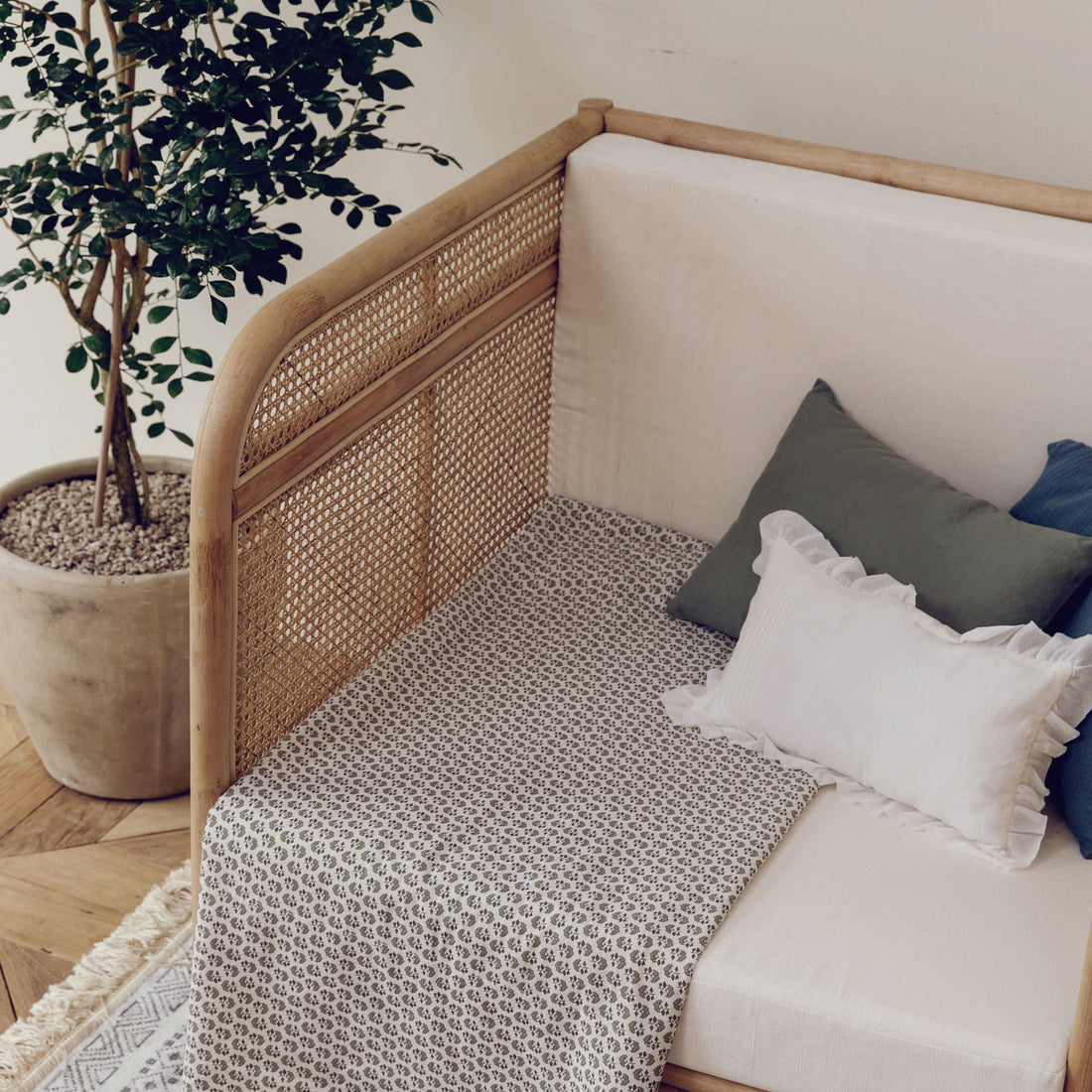 Louisiella Khaki Chloe Blanket