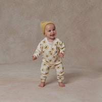 Rylee and Cru Slouch Pant || Daisy